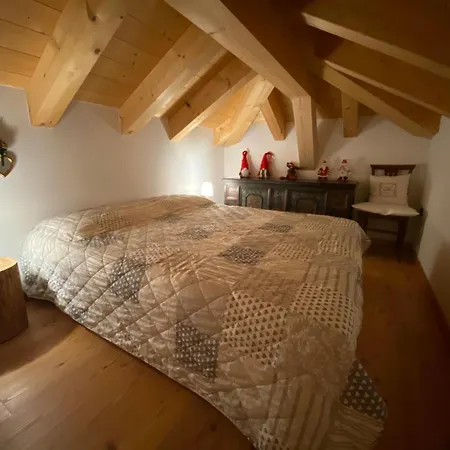 Casa Gialla Attico Da Sogno Tra Le Dolomiti Holiday home Vodo Cadore